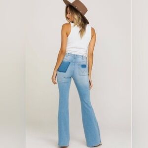 Wrangler Patch Pocket Flare Malibu Jeans Size 29x33